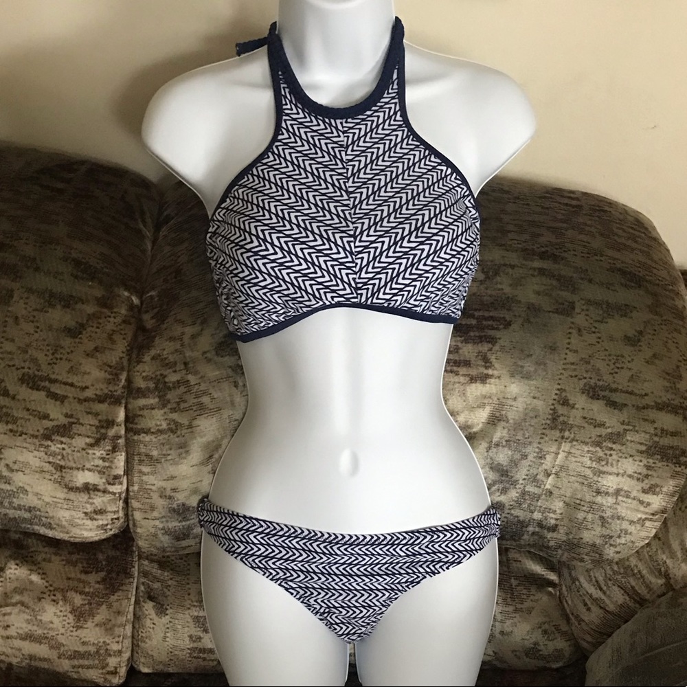 Jessica Simpson two piece swimwear NWOT